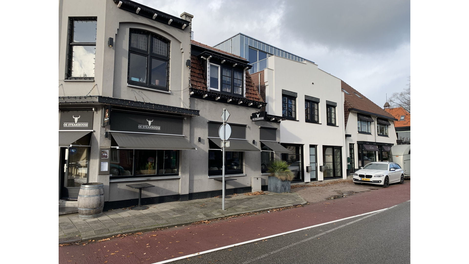 Foto: Kennemerstraatweg Os Steakhouse.jpg